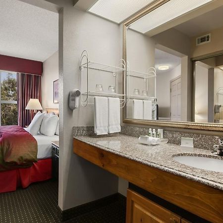 Homewood Suites Phoenix-Scottsdale Exterior photo