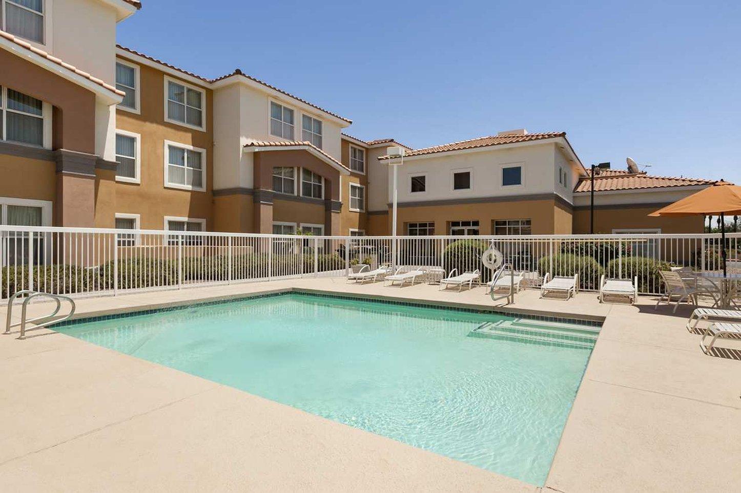 Homewood Suites Phoenix-Scottsdale Exterior photo