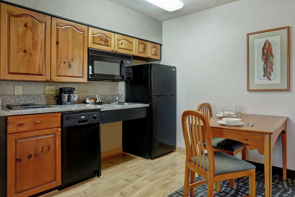 Homewood Suites Phoenix-Scottsdale Room photo
